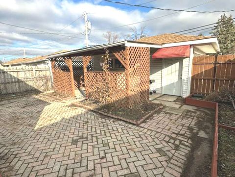 Tiny photo for 7843 S LUNA Avenue, Burbank, IL 60459 (MLS # 12545602)
