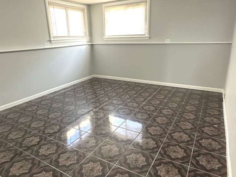 Tiny photo for 7843 S LUNA Avenue, Burbank, IL 60459 (MLS # 12545602)