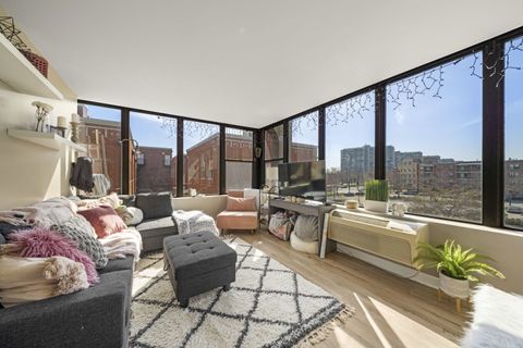 Tiny photo for 345 E Eastgate Place #306, Chicago, IL 60616 (MLS # 12628698)