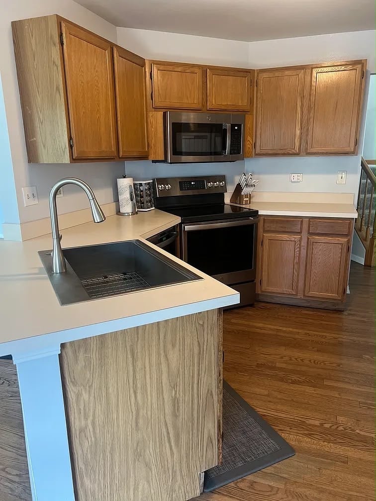 27W220 Chelsea Circle N