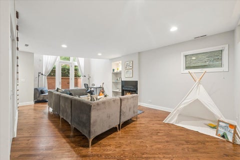 Tiny photo for 1021 N WINCHESTER Avenue #1, Chicago, IL 60622 (MLS # 12752000)