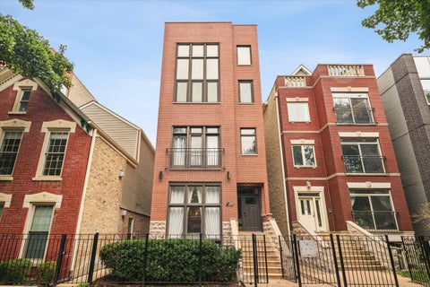 Photo of 1021 N WINCHESTER Avenue #1, Chicago, IL 60622 (MLS # 12752000)