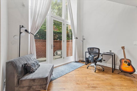 Tiny photo for 1021 N WINCHESTER Avenue #1, Chicago, IL 60622 (MLS # 12752000)