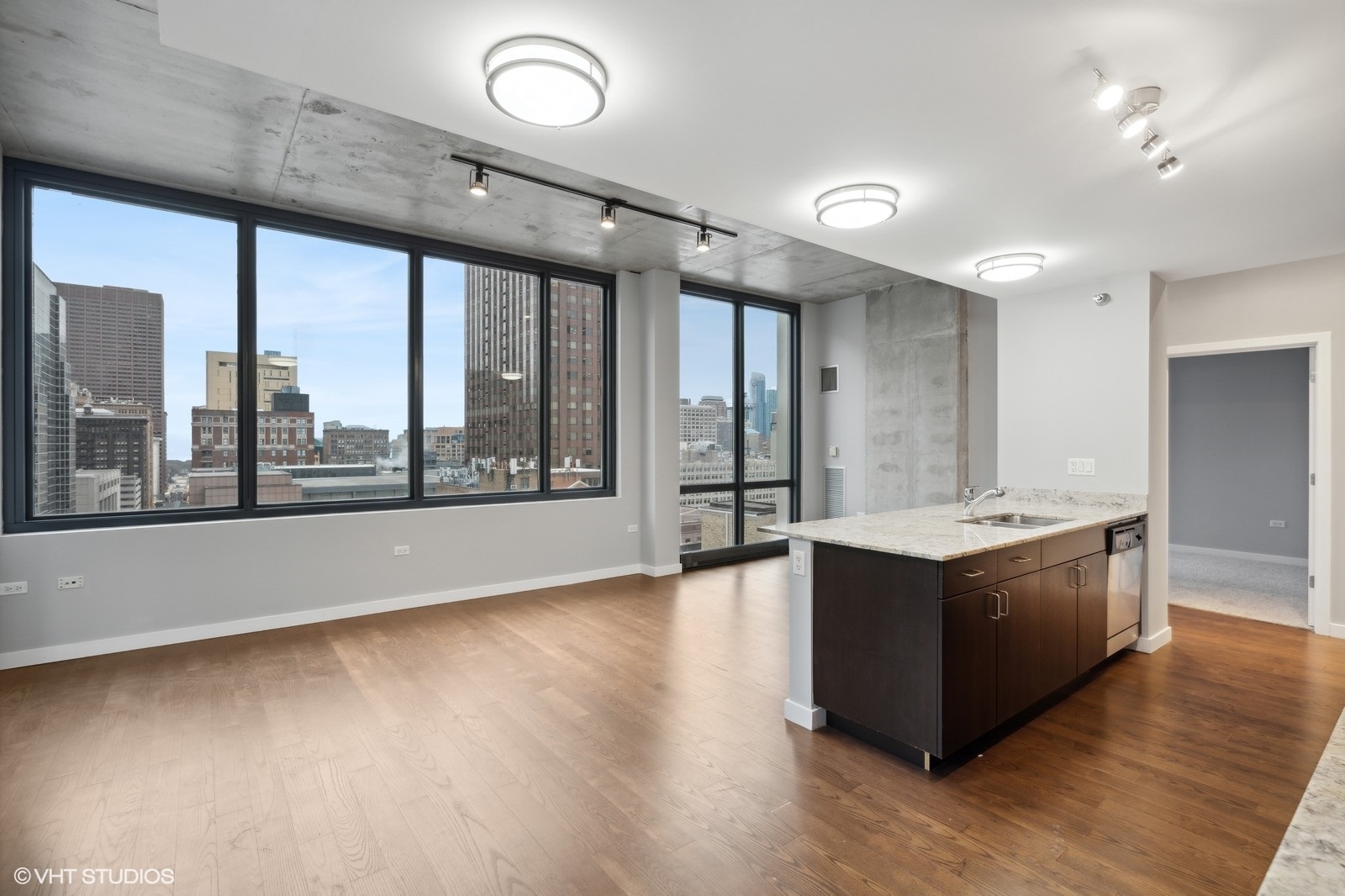 235 W Van Buren Street 1801
