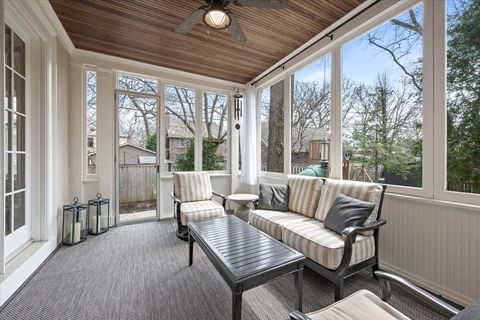 Tiny photo for 915 Keystone Avenue, River Forest, IL 60305 (MLS # 12608686)