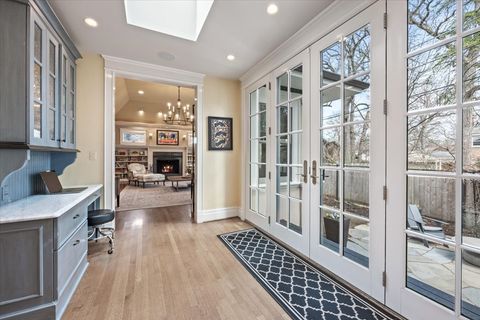 Tiny photo for 915 Keystone Avenue, River Forest, IL 60305 (MLS # 12608686)