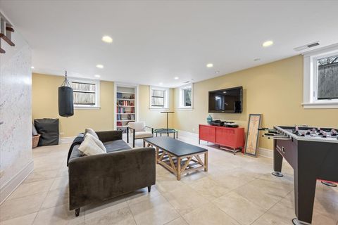 Tiny photo for 915 Keystone Avenue, River Forest, IL 60305 (MLS # 12608686)
