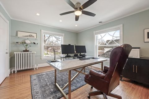 Tiny photo for 915 Keystone Avenue, River Forest, IL 60305 (MLS # 12608686)