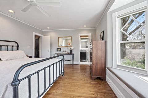 Tiny photo for 915 Keystone Avenue, River Forest, IL 60305 (MLS # 12608686)