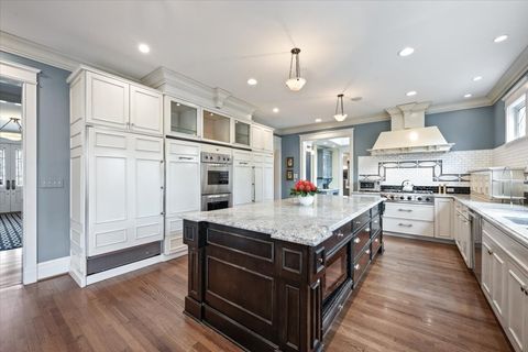 Tiny photo for 915 Keystone Avenue, River Forest, IL 60305 (MLS # 12608686)