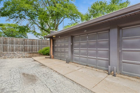 Tiny photo for 606 Carriage Hill Drive, Glenview, IL 60025 (MLS # 12721564)