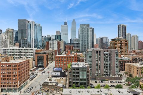 Tiny photo for 340 W SUPERIOR Street #1607, Chicago, IL 60654 (MLS # 12490871)