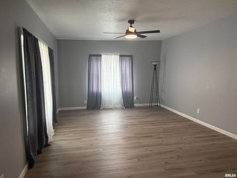 Tiny photo for 504 MULBERRY Street, Carterville, IL 62918 (MLS # EB459617)