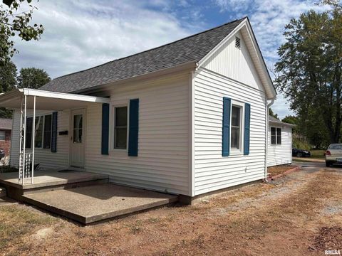 Tiny photo for 504 MULBERRY Street, Carterville, IL 62918 (MLS # EB459617)