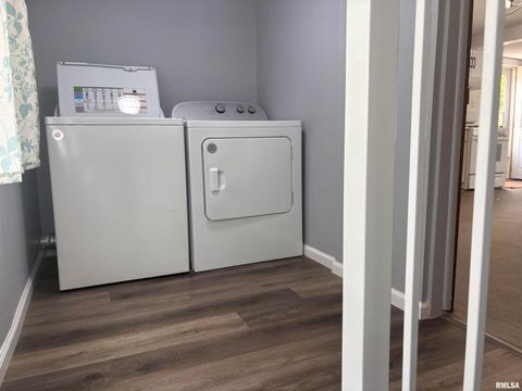 Tiny photo for 504 MULBERRY Street, Carterville, IL 62918 (MLS # EB459617)