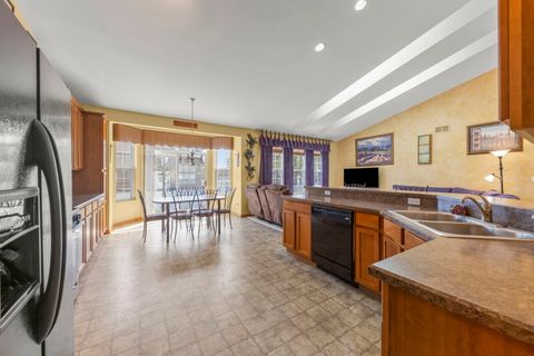 Tiny photo for 306 Austin Drive, Shorewood, IL 60404 (MLS # 12618437)