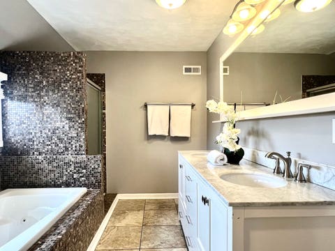 Tiny photo for 7113 Clarendon Hills Road, Darien, IL 60561 (MLS # 12666868)