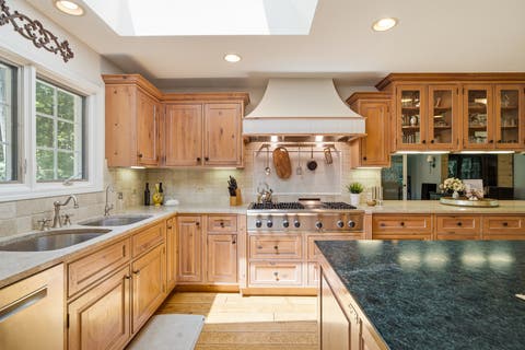 Tiny photo for 1360 Kenilwood Lane, Riverwoods, IL 60015 (MLS # 12693458)