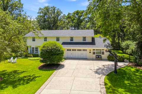 Photo of 1360 Kenilwood Lane, Riverwoods, IL 60015 (MLS # 12693458)