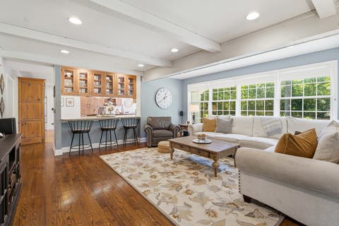 Tiny photo for 1360 Kenilwood Lane, Riverwoods, IL 60015 (MLS # 12693458)