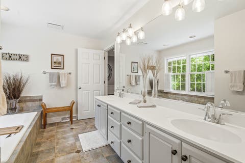 Tiny photo for 1360 Kenilwood Lane, Riverwoods, IL 60015 (MLS # 12693458)