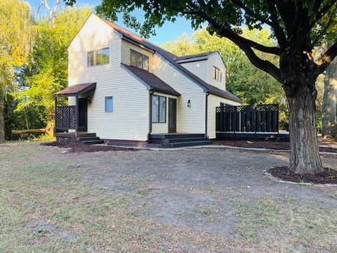 Tiny photo for 38603 N Pine Grove Avenue, Wadsworth, IL 60083 (MLS # 12480536)