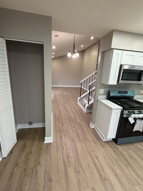 Tiny photo for 208 Albert Drive, Vernon Hills, IL 60061 (MLS # 12614186)