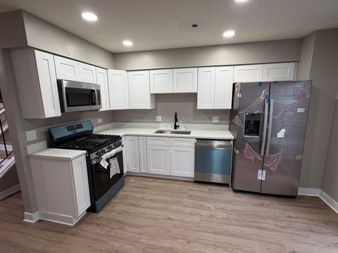 Tiny photo for 208 Albert Drive, Vernon Hills, IL 60061 (MLS # 12614186)