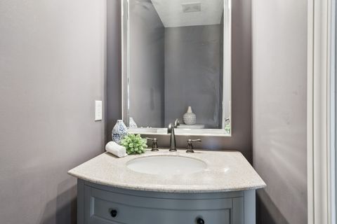 Tiny photo for 5811 Duggleby Avenue, Davenport, IA 52807 (MLS # 12600790)