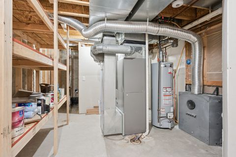 Tiny photo for 5811 Duggleby Avenue, Davenport, IA 52807 (MLS # 12600790)