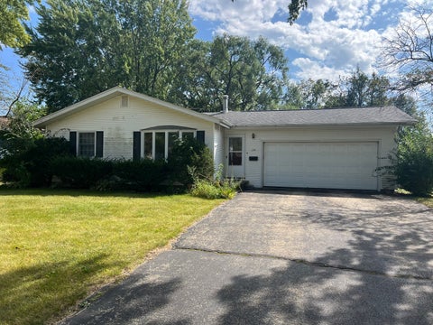 Photo of 214 April Lane, North Aurora, IL 60542 (MLS # 12759347)