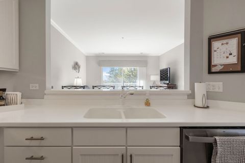 Tiny photo for Geneva, IL 60134 (MLS # 12535444)