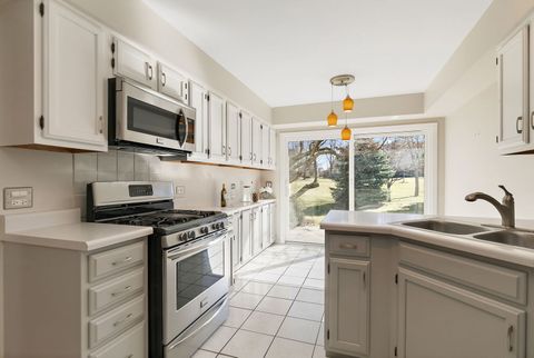 Tiny photo for 147 Stirling Lane, Schaumburg, IL 60194 (MLS # 12589438)