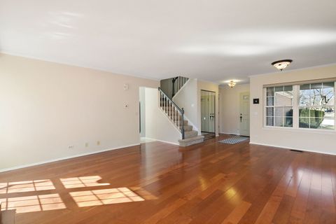 Tiny photo for 147 Stirling Lane, Schaumburg, IL 60194 (MLS # 12589438)