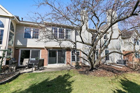 Tiny photo for 147 Stirling Lane, Schaumburg, IL 60194 (MLS # 12589438)