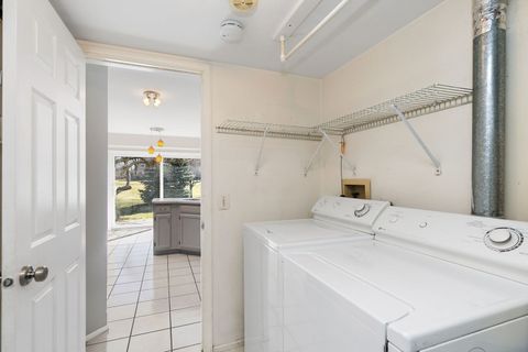 Tiny photo for 147 Stirling Lane, Schaumburg, IL 60194 (MLS # 12589438)