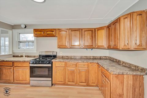 Tiny photo for 411 N Prairie Avenue, Bradley, IL 60915 (MLS # 12523652)