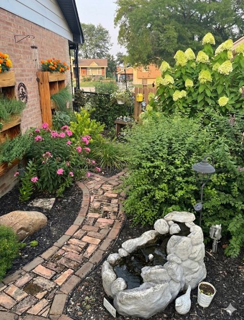 Tiny photo for 10456 S Stowe Court, Palos Hills, IL 60465 (MLS # 12585176)