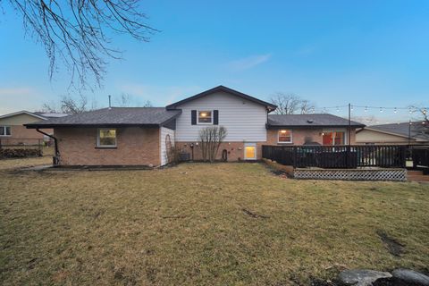 Tiny photo for 10456 S Stowe Court, Palos Hills, IL 60465 (MLS # 12585176)