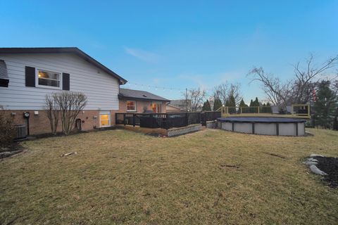 Tiny photo for 10456 S Stowe Court, Palos Hills, IL 60465 (MLS # 12585176)
