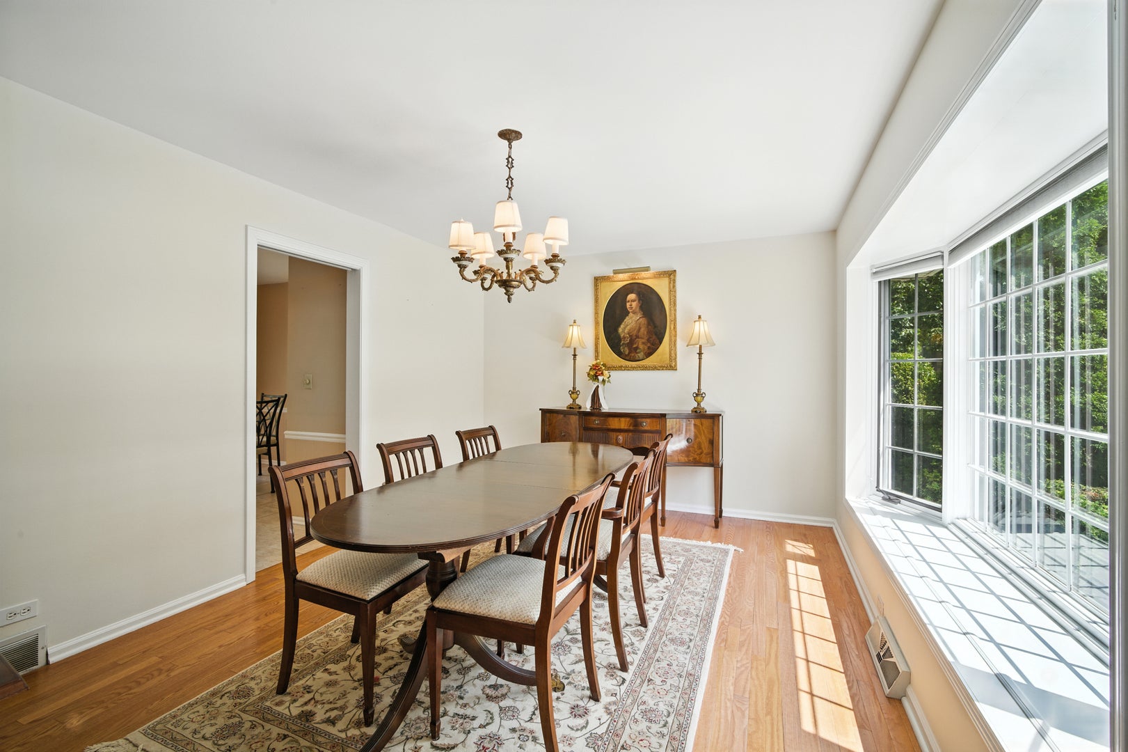 6 Londonderry Lane