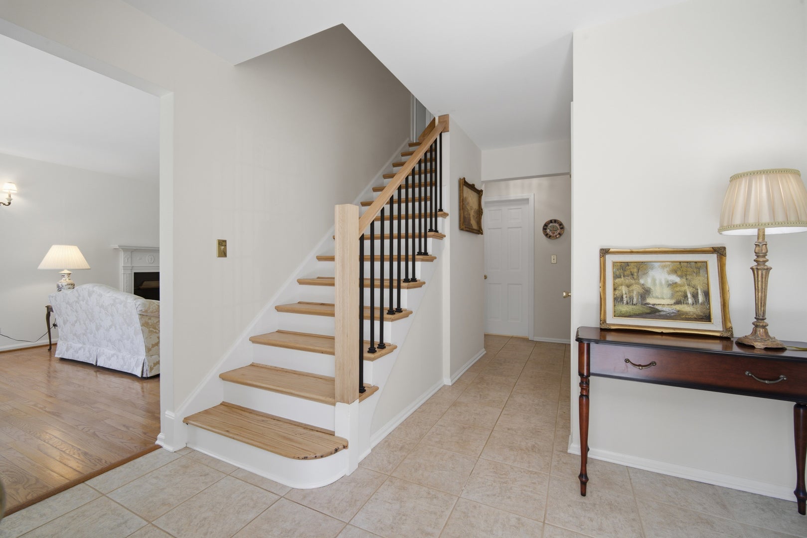 6 Londonderry Lane