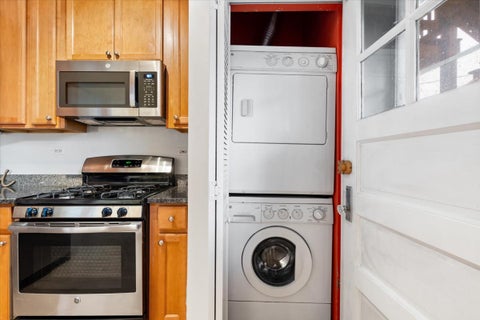 Tiny photo for 1725 W Winnemac Avenue #1, Chicago, IL 60640 (MLS # 12770586)