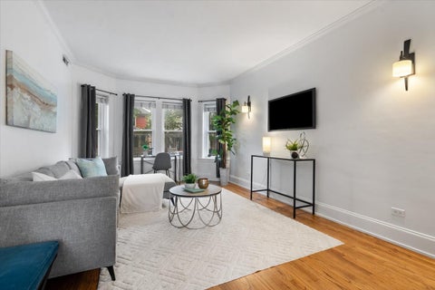 Tiny photo for 1725 W Winnemac Avenue #1, Chicago, IL 60640 (MLS # 12770586)