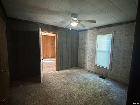 Tiny photo for 338 WARREN Road, Carbondale, IL 62901 (MLS # EB460394)