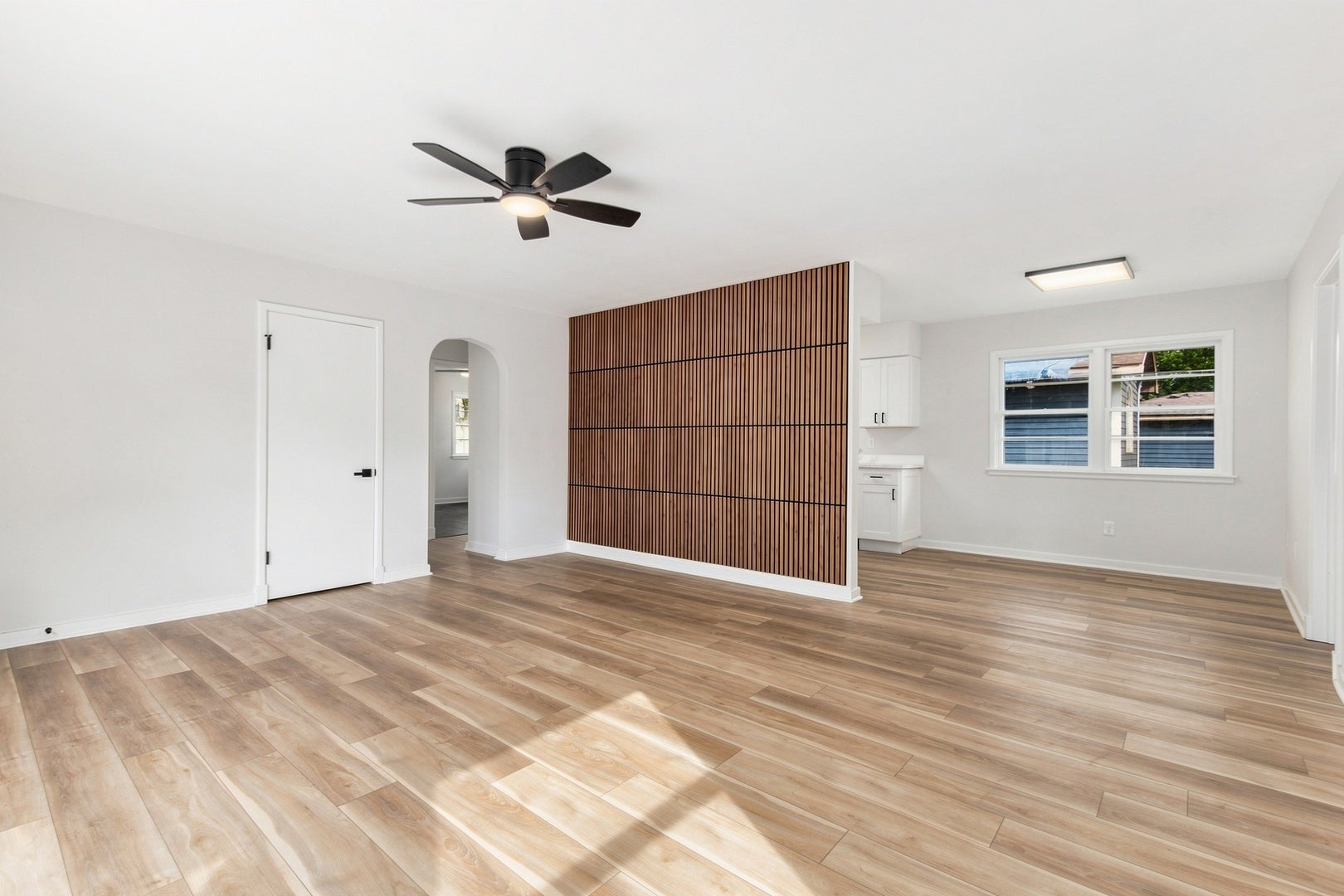 481 W 5th Street