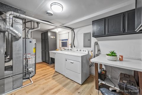 Tiny photo for 1942 Trail Ridge Street, Arlington Heights, IL 60004 (MLS # 12506022)