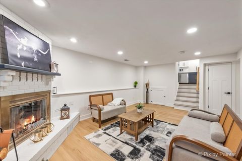 Tiny photo for 1942 Trail Ridge Street, Arlington Heights, IL 60004 (MLS # 12506022)