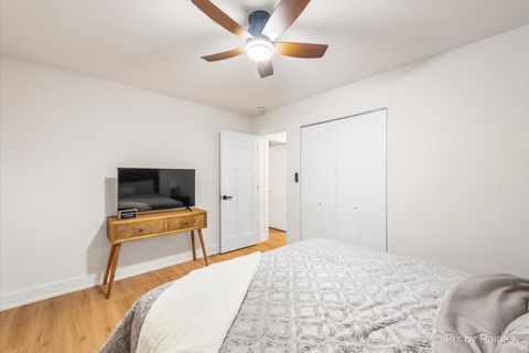 Tiny photo for 1942 Trail Ridge Street, Arlington Heights, IL 60004 (MLS # 12506022)