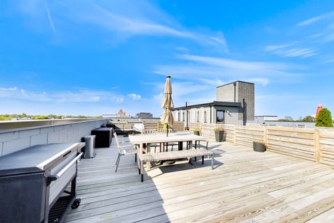 Tiny photo for 2405 W Iowa Street #402, Chicago, IL 60622 (MLS # 12753463)